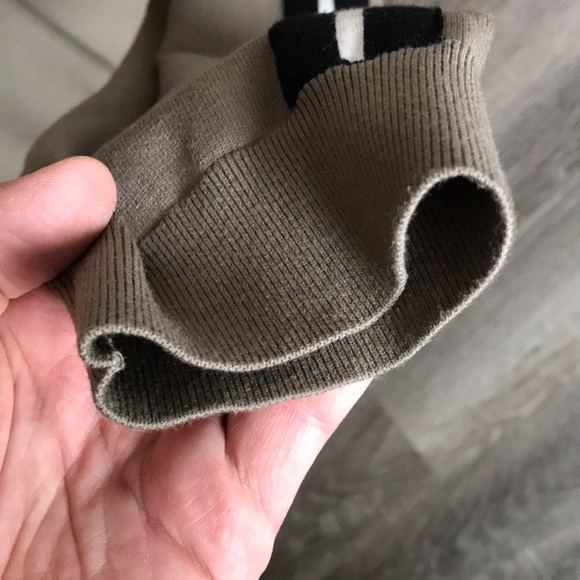 VINCE - Picture 3 of 8